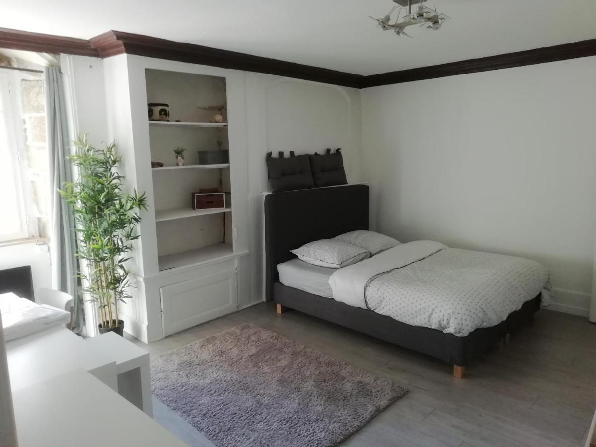 Charmant Appartement Plein Centre Auray Exterior photo